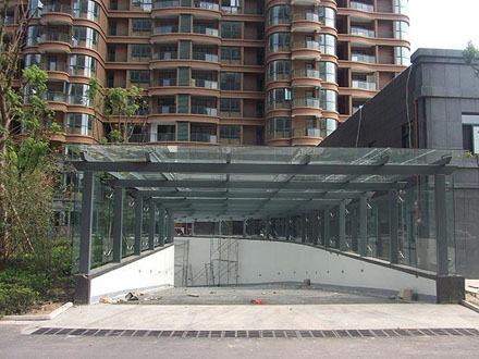 广东小区停车场玻璃雨棚